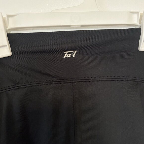 Elegant Black and Red Women's Skort - Picture 2 of 9